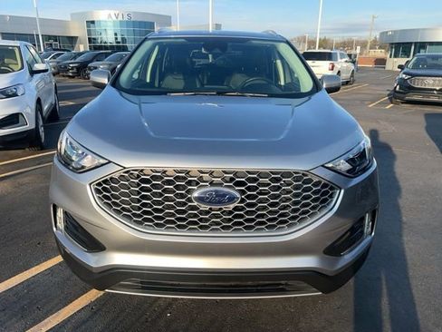 Used 2024 Ford Edge SEL w/ Convenience Package image 8