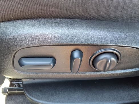 Used 2024 Chevrolet Equinox LT image 14