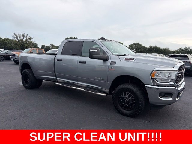 Used 2024 RAM 3500 Big Horn AWD/4WD image 1