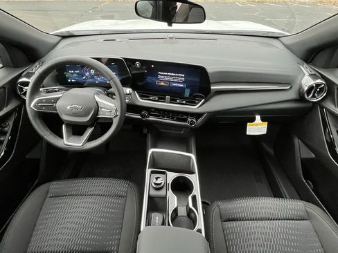 New 2026 Chevrolet Equinox LT w/ Midnight Edition image 9