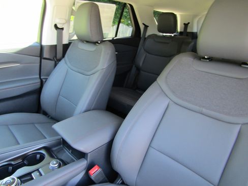 New 2026 Ford Explorer Active w/ Active Comfort Package AWD/4WD image 27