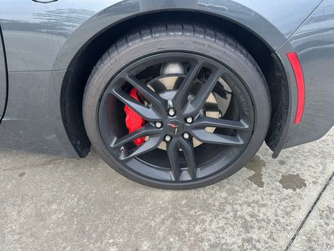 Used 2018 Chevrolet Corvette Stingray Convertible w/ 2LT Preferred Equipment Group image 21