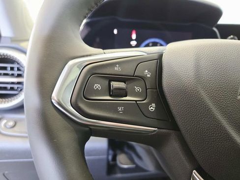 New 2026 Chevrolet Trax ACTIV w/ Sunroof Package image 17