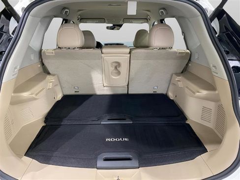 Used 2018 Nissan Rogue SL AWD/4WD image 9