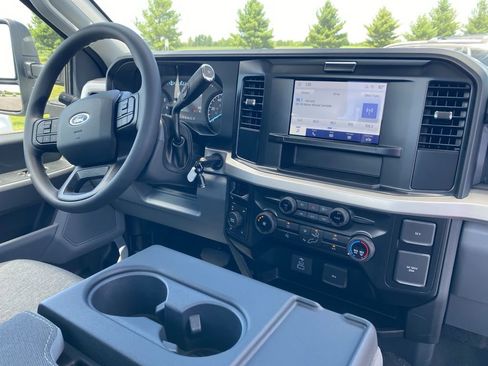 New 2025 Ford F350 XL w/ STX Appearance Package AWD/4WD image 25