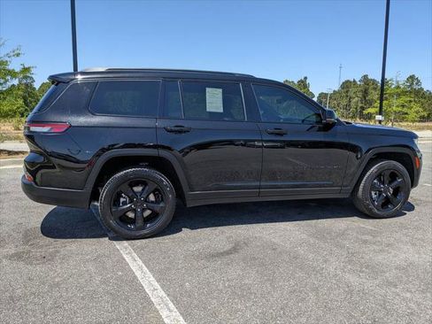 Certified 2025 Jeep Grand Cherokee L Limited w/ Luxury Tech Group II RWD image 24