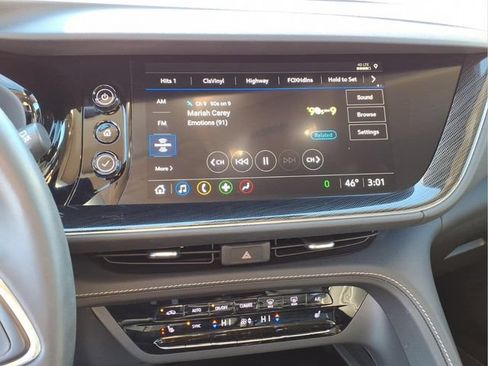 Used 2023 Buick Envision Essence FWD image 9