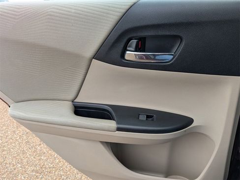 Certified 2017 Honda Accord LX image 29