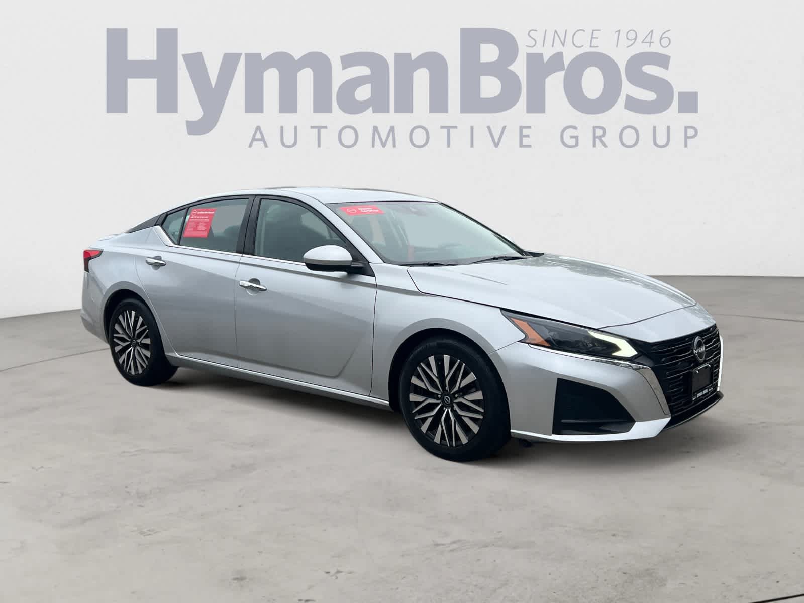 Certified 2023 Nissan Altima 2.5 SV FWD image 1
