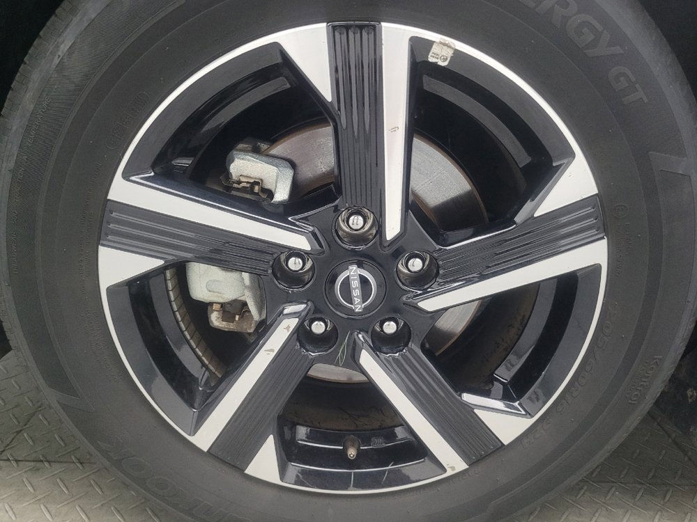 Used 2025 Nissan Sentra SV w/ Trunk Package FWD image 31