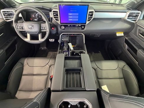 New 2026 Toyota Tundra Limited AWD/4WD image 28
