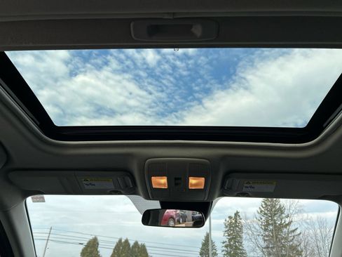 Used 2017 MAZDA MAZDA3 Grand Touring image 22