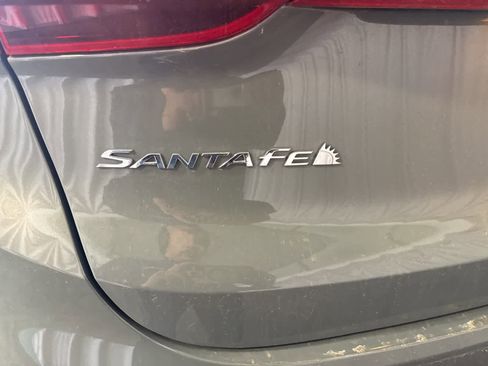 Certified 2022 Hyundai Santa Fe SEL image 11