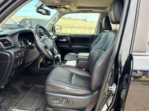 Used 2019 Toyota 4Runner TRD Off-Road Premium AWD/4WD image 9