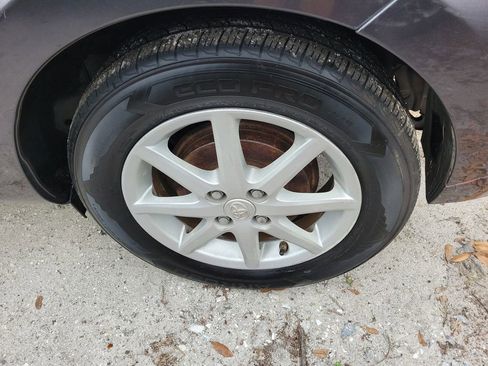 Used 2012 Toyota Prius C Three image 5