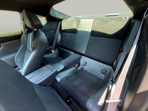 Used 2025 Toyota GR86 Premium RWD image 18