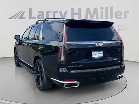 Used 2021 Cadillac Escalade ESV Premium Luxury Platinum w/ Heavy-Duty Trailer Package AWD/4WD image 3