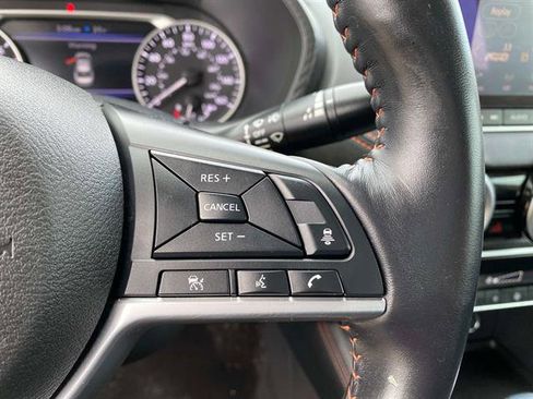 Used 2020 Nissan Sentra SR image 17