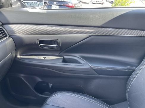 Used 2020 Mitsubishi Outlander SEL AWD/4WD image 20