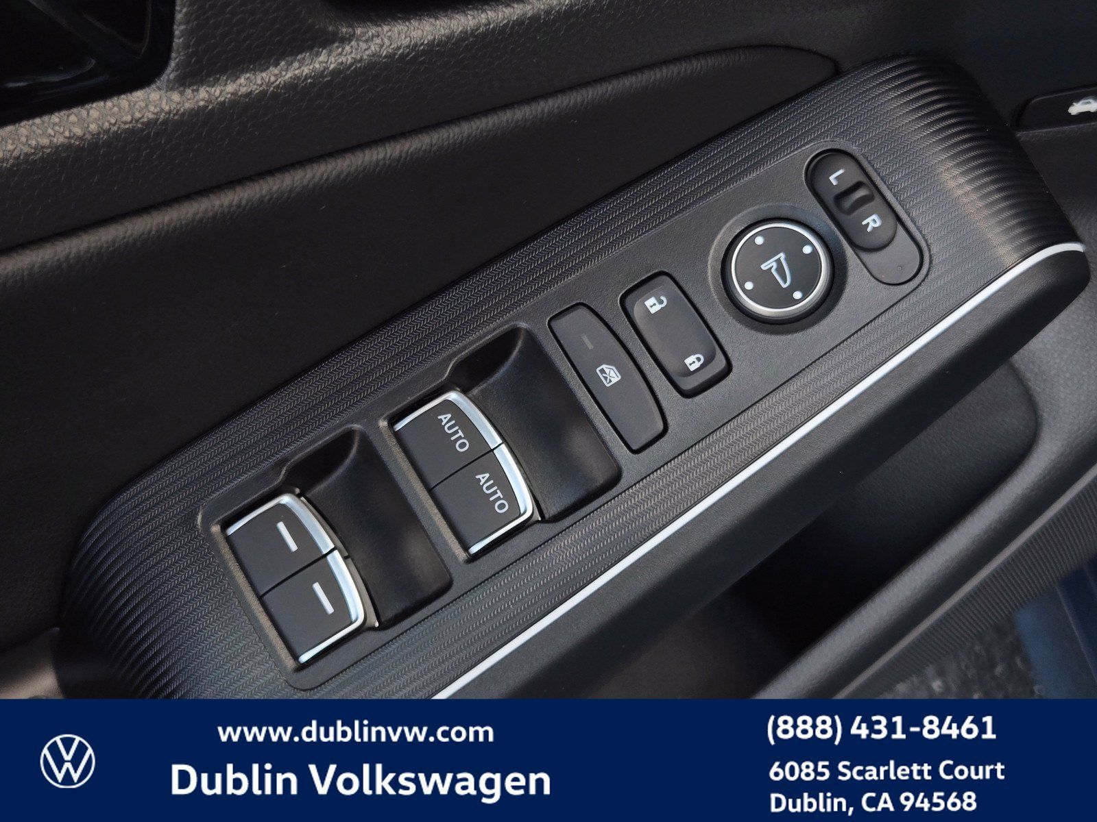 Used 2025 Honda Civic Sport image 11
