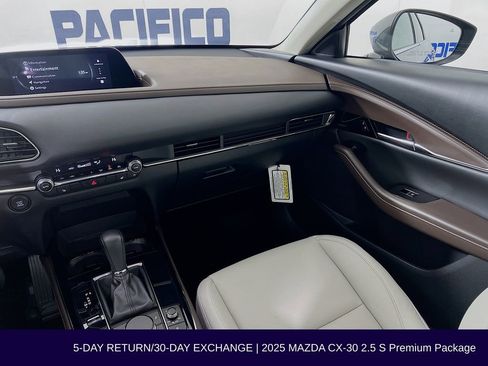 Used 2025 MAZDA CX-30 AWD 2.5 S w/ Premium Package image 30