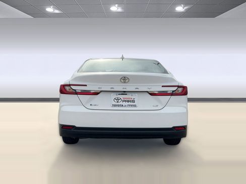 Used 2025 Toyota Camry LE image 10
