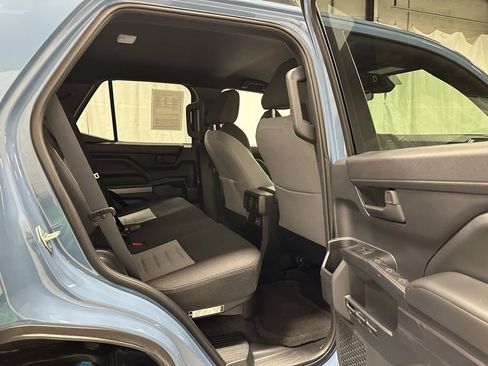 Used 2025 Toyota 4Runner TRD Off-Road AWD/4WD image 51