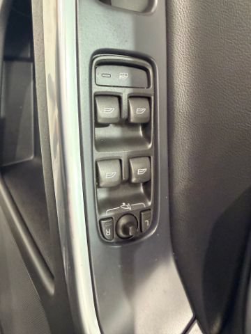 Used 2015 Volvo XC60 T6 Platinum FWD image 27