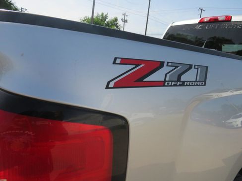 Used 2018 Chevrolet Silverado 2500 LT w/ All Star Edition image 30