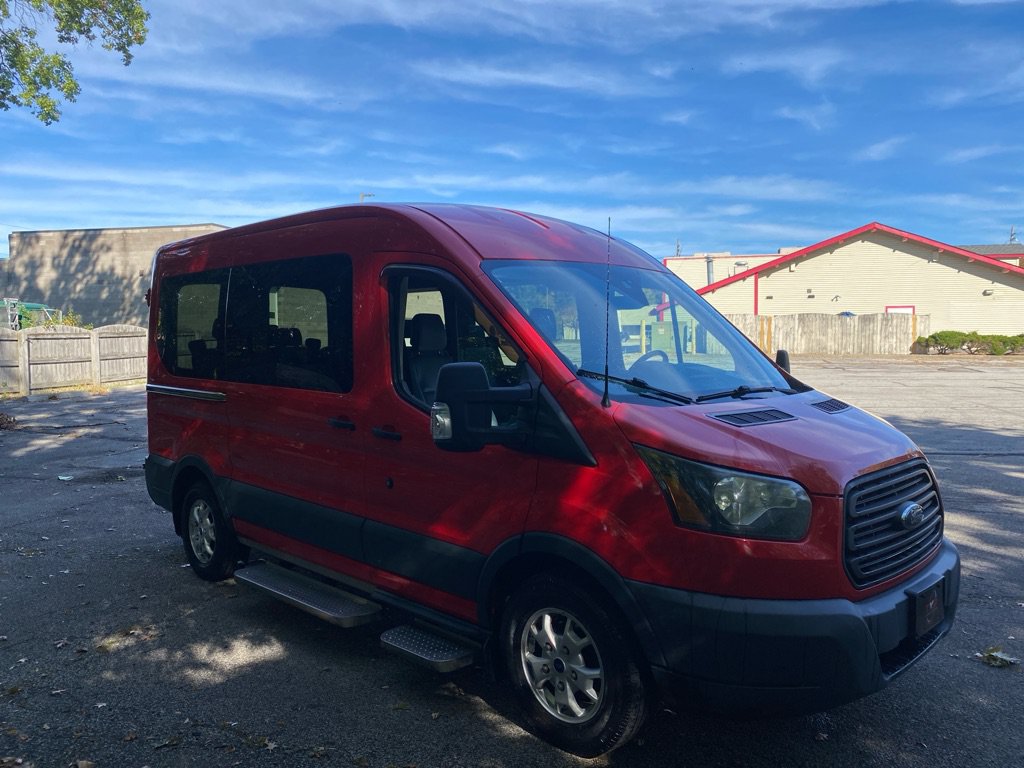 Used 2016 Ford Transit 150 XL RWD image 7