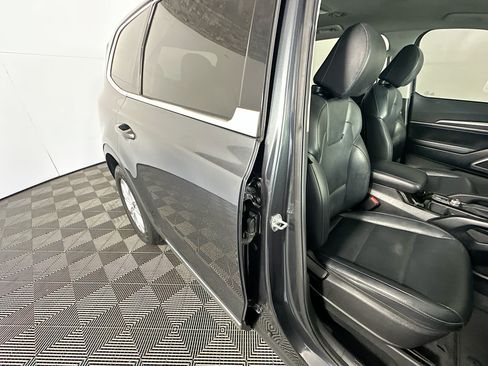 Used 2022 Kia Telluride LX FWD image 28