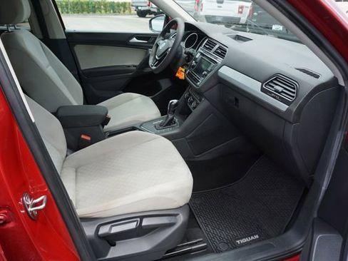 Used 2019 Volkswagen Tiguan S FWD image 3