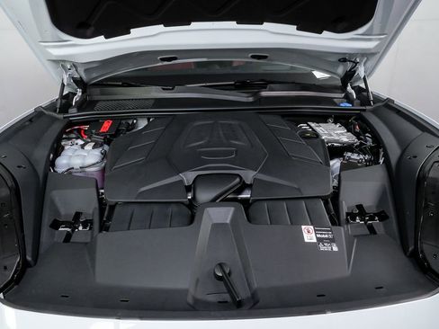 New 2026 Porsche Cayenne Coupe image 38