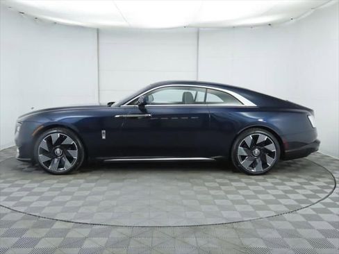 New 2026 Rolls-Royce Spectre image 8