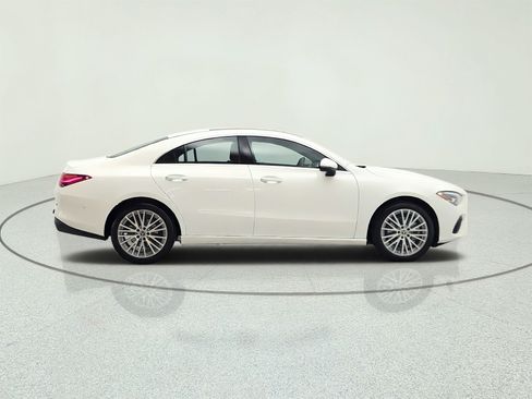 Used 2026 Mercedes-Benz CLA 250 image 4