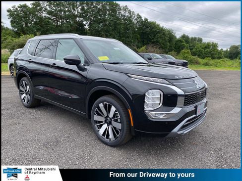 New 2025 Mitsubishi Outlander AWD image 1