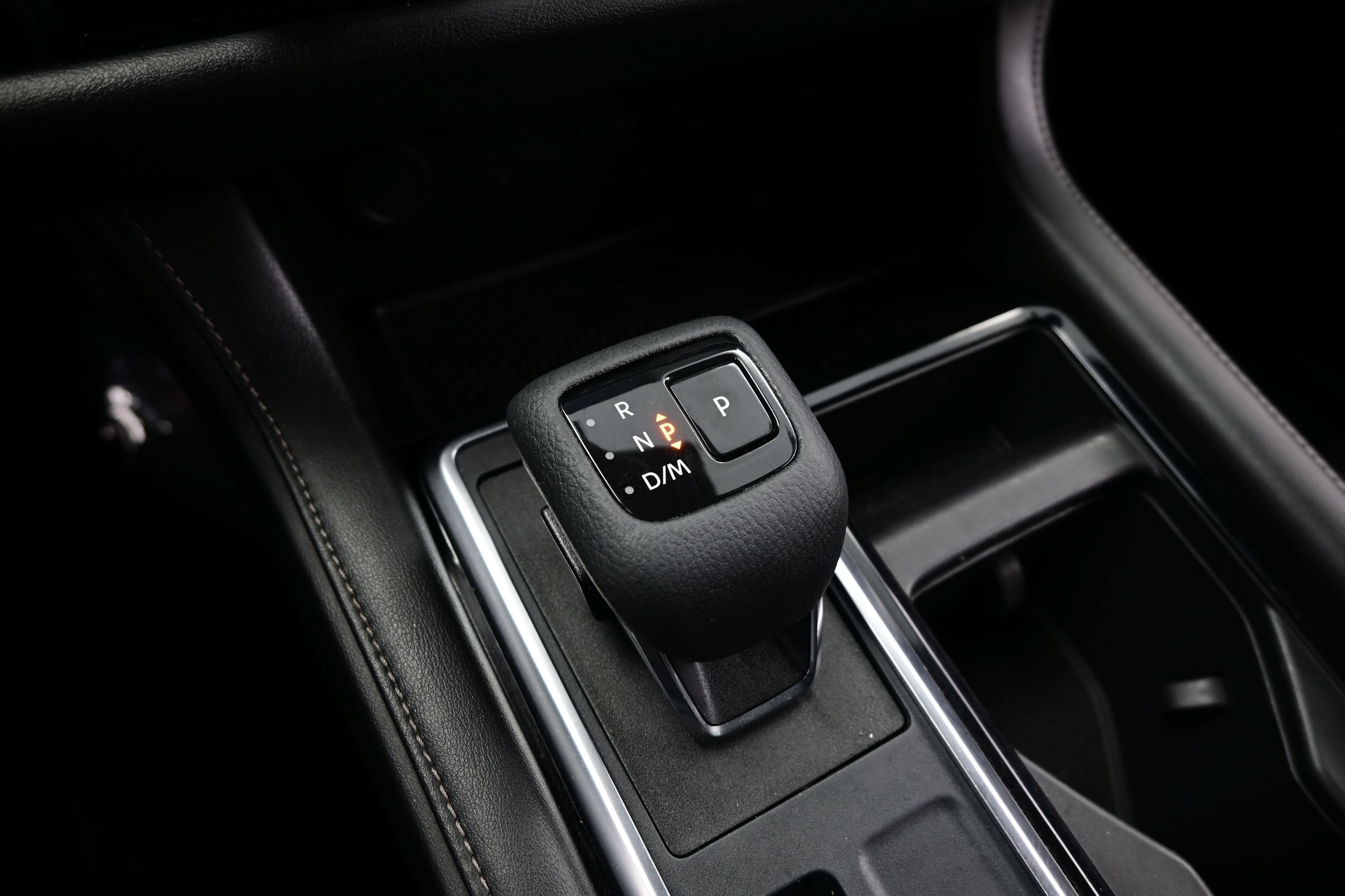 Used 2023 Nissan Pathfinder SL AWD/4WD image 22
