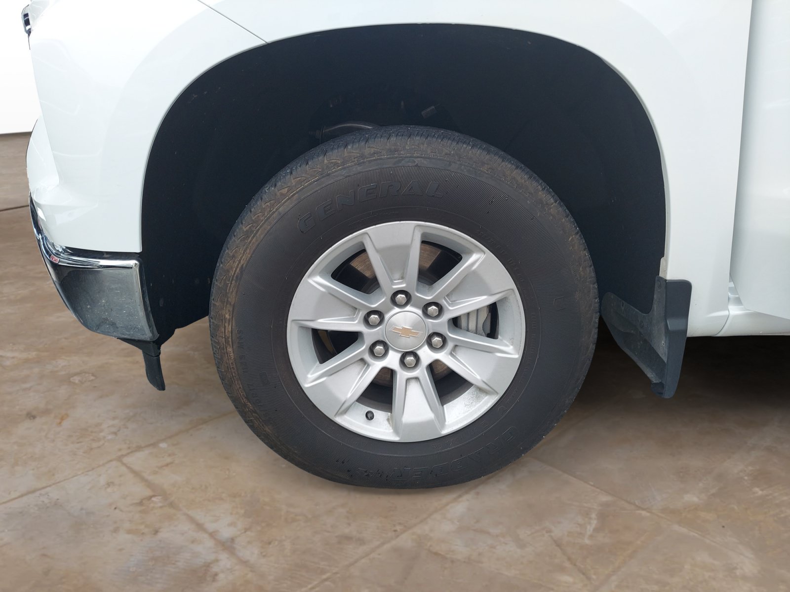 Used 2025 Chevrolet Silverado 1500 LT RWD image 30