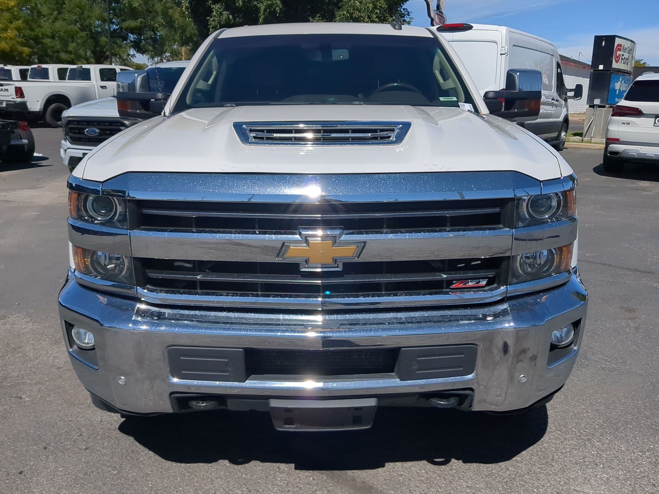 Used 2019 Chevrolet Silverado 2500 LTZ w/ Duramax Plus Package AWD/4WD image 11