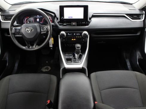 Used 2025 Toyota RAV4 LE AWD/4WD image 25
