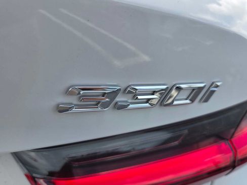 New 2026 BMW 330i xDrive Sedan w/ M Sport Package AWD/4WD image 17