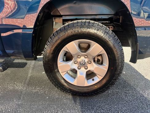 Used 2019 RAM 1500 Big Horn image 10