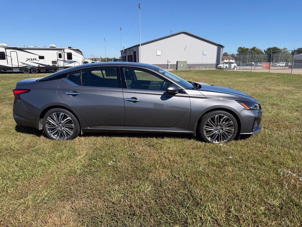 Certified 2024 Nissan Altima 2.5 SL FWD image 4