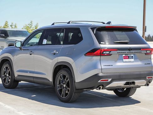 New 2026 Toyota Grand Highlander AWD Hybrid image 7