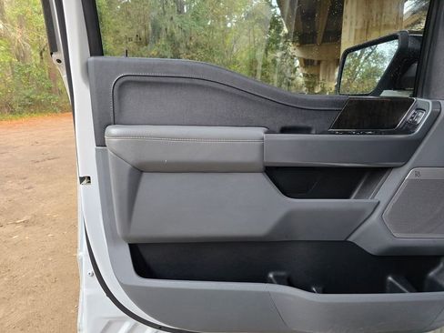 Used 2023 Ford F150 Lariat w/ Trailer Tow Package image 35