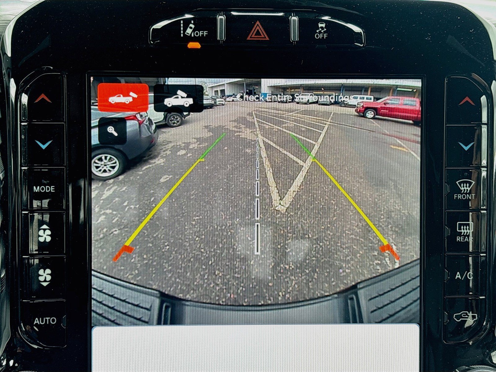 Used 2023 RAM 3500 Laramie AWD/4WD image 10