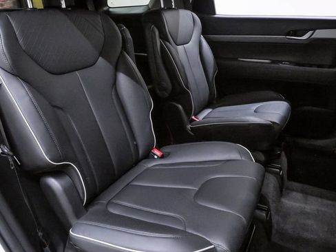 Certified 2025 Hyundai Palisade SEL FWD image 12