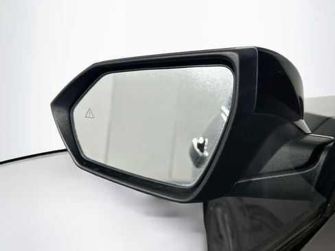 Used 2022 Hyundai Elantra SEL w/ Cargo Package FWD image 16