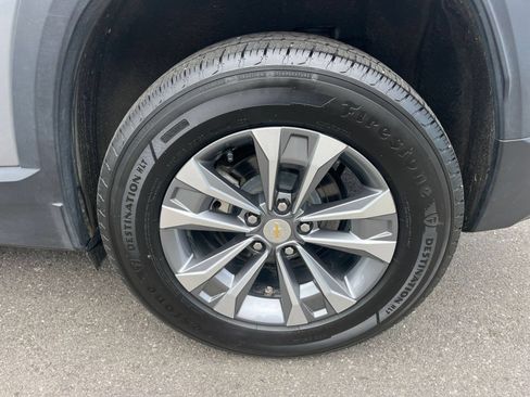 Used 2025 Chevrolet Equinox LT FWD image 29