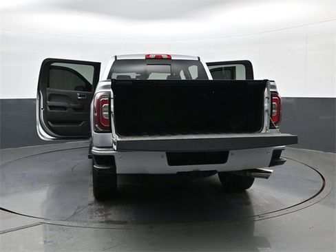 Used 2018 GMC Sierra 1500 Denali w/ Denali Ultimate Package image 32